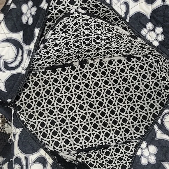 Vera Bradley Day & Night Black & White Quilted Floral Travel Tote Bag - Picture 8 of 12